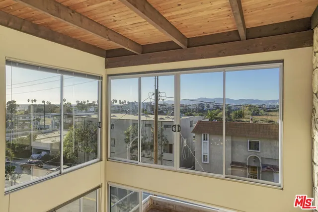 $5,995 | 364 Pershing Drive, Playa del Rey, CA 90293