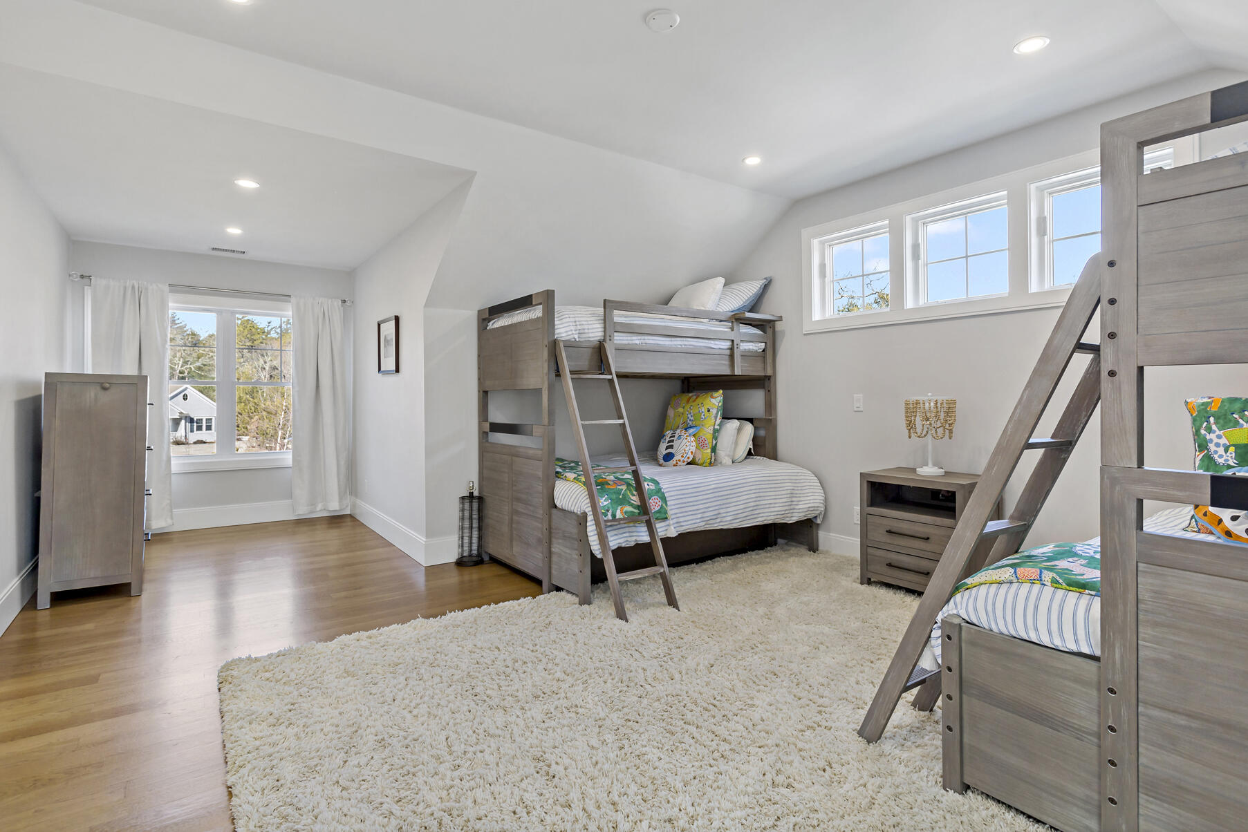 86 Rivers Edge Road East Falmouth, MA 02536 - Photo 26 of 39 Secondary Suite