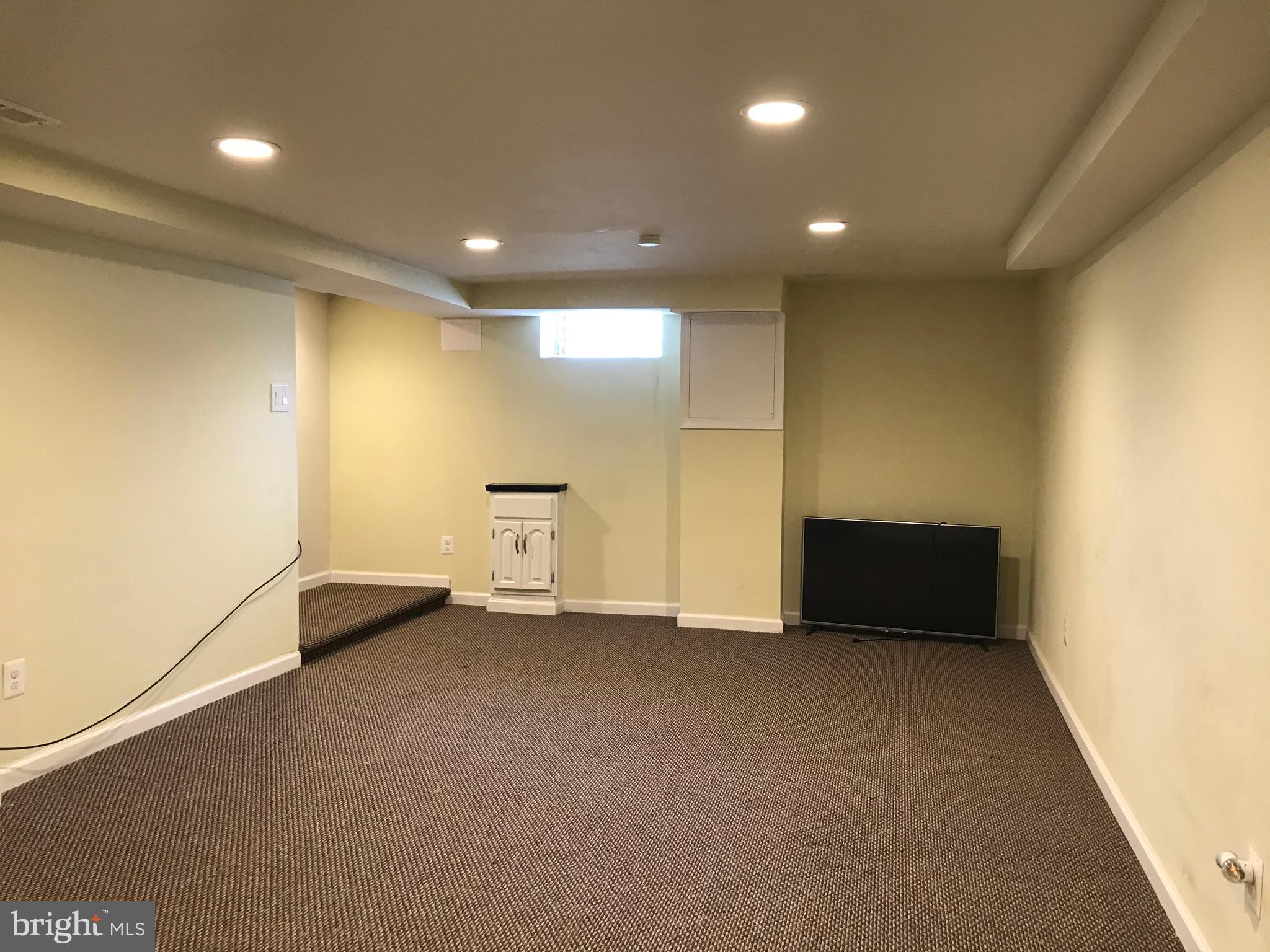 7542 Brockton Road Philadelphia, PA 19151 - Photo 20 of 25 Full Finished Basement