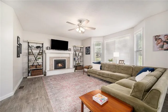 $389,900 | 1588 Columbine Court, Liberty, MO 64068