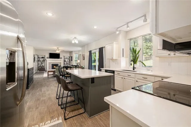 $389,900 | 1588 Columbine Court, Liberty, MO 64068