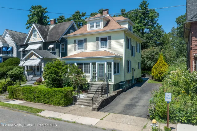$670,000 | 277 West Chestnut Street, Kingston, NY 12401