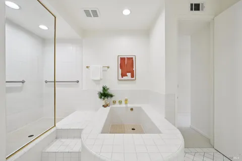 $2,600,000 | 24 Lagoon Vista, Tiburon, CA 94920