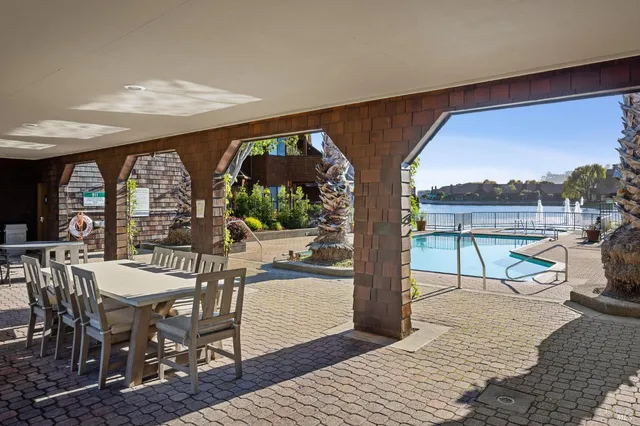 $2,700,000 | 24 Lagoon Vista, Tiburon, CA 94920