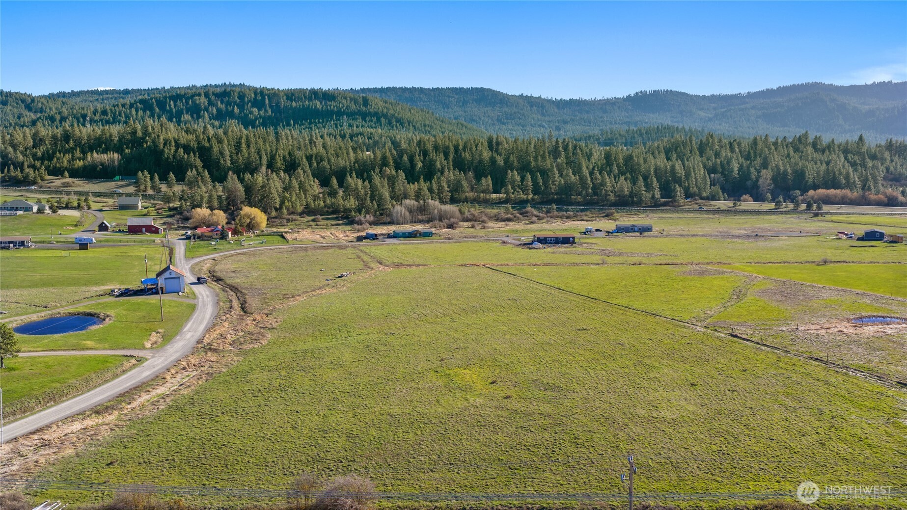 141 Tetons Lane Cle Elum, WA 98922 - Photo 8 of 20 a view of swimming pool and a yard
