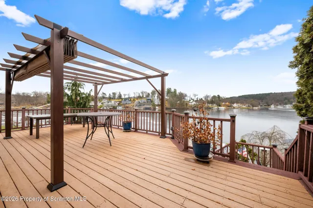 $1,475,000 | 327 Marina Lane, Factoryville, PA 18419