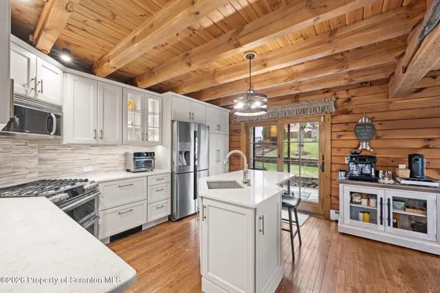 $1,475,000 | 327 Marina Lane, Factoryville, PA 18419