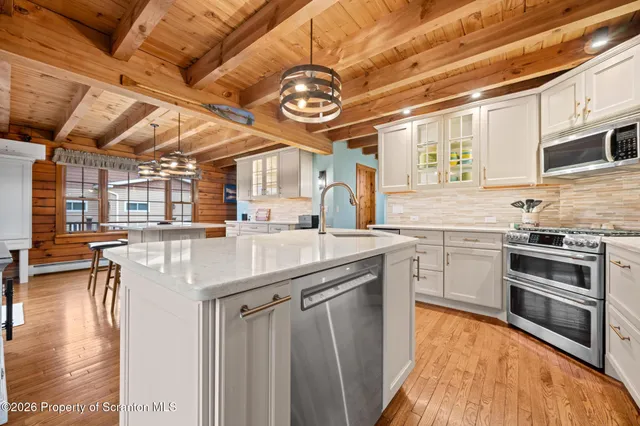 $1,475,000 | 327 Marina Lane, Factoryville, PA 18419