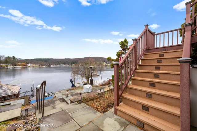 $1,475,000 | 327 Marina Lane, Factoryville, PA 18419