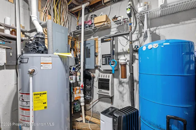 $1,475,000 | 327 Marina Lane, Factoryville, PA 18419