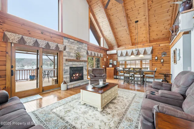 $1,475,000 | 327 Marina Lane, Factoryville, PA 18419