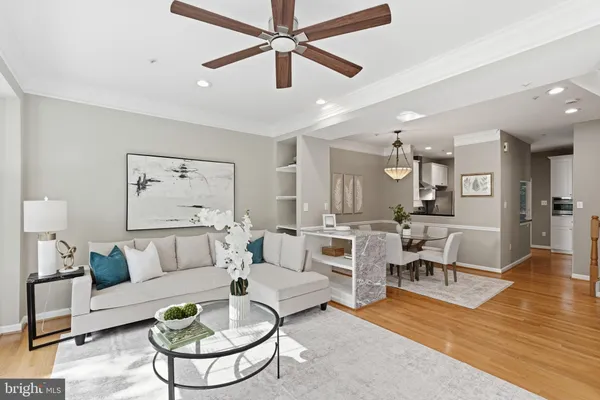 $889,900 | 3298 Mt Vernon Avenue, Alexandria, VA 22305