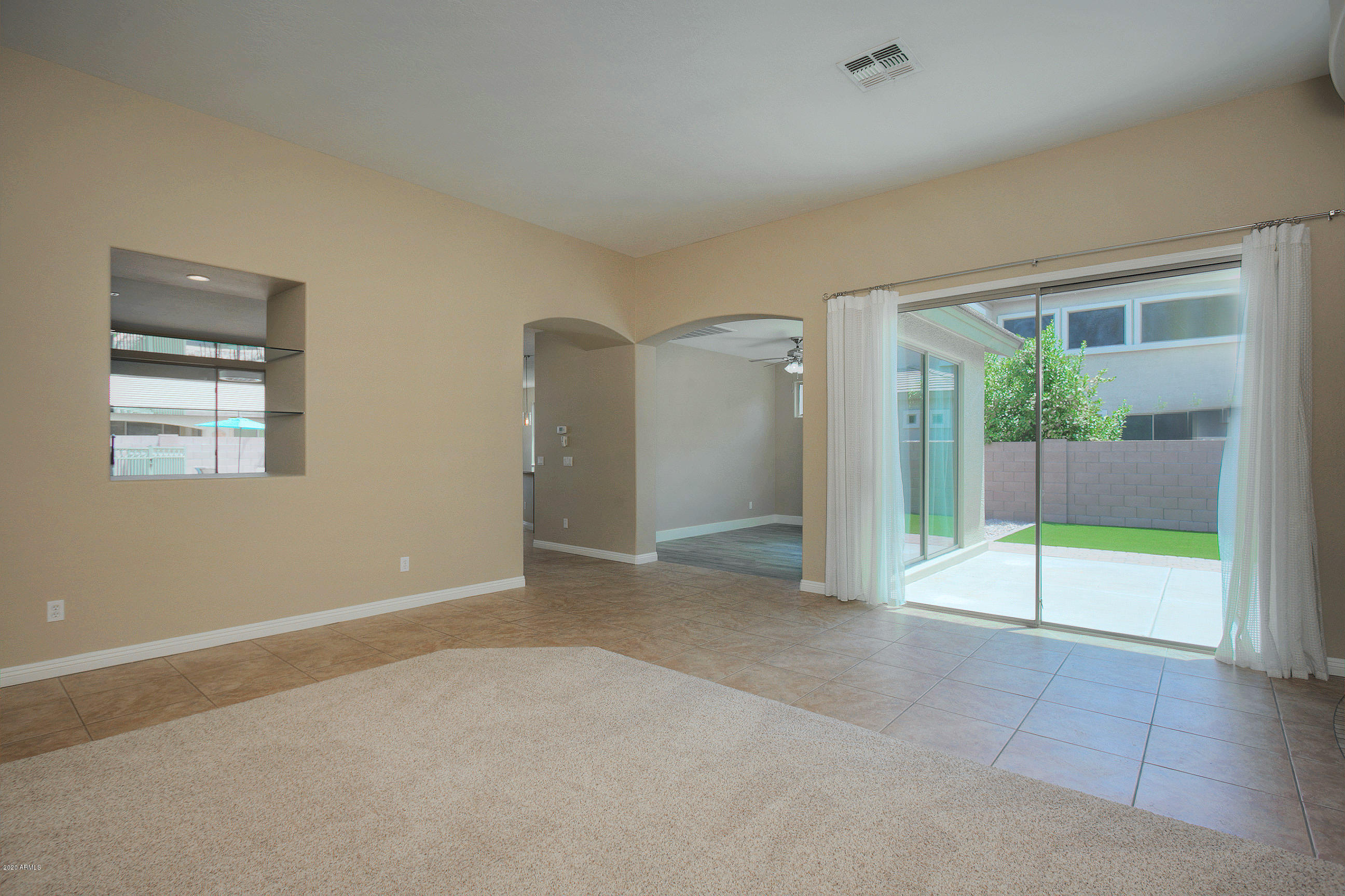 474 East Mary Lane Gilbert, AZ 85295 - Photo 3 of 26 474EMaryLn003
