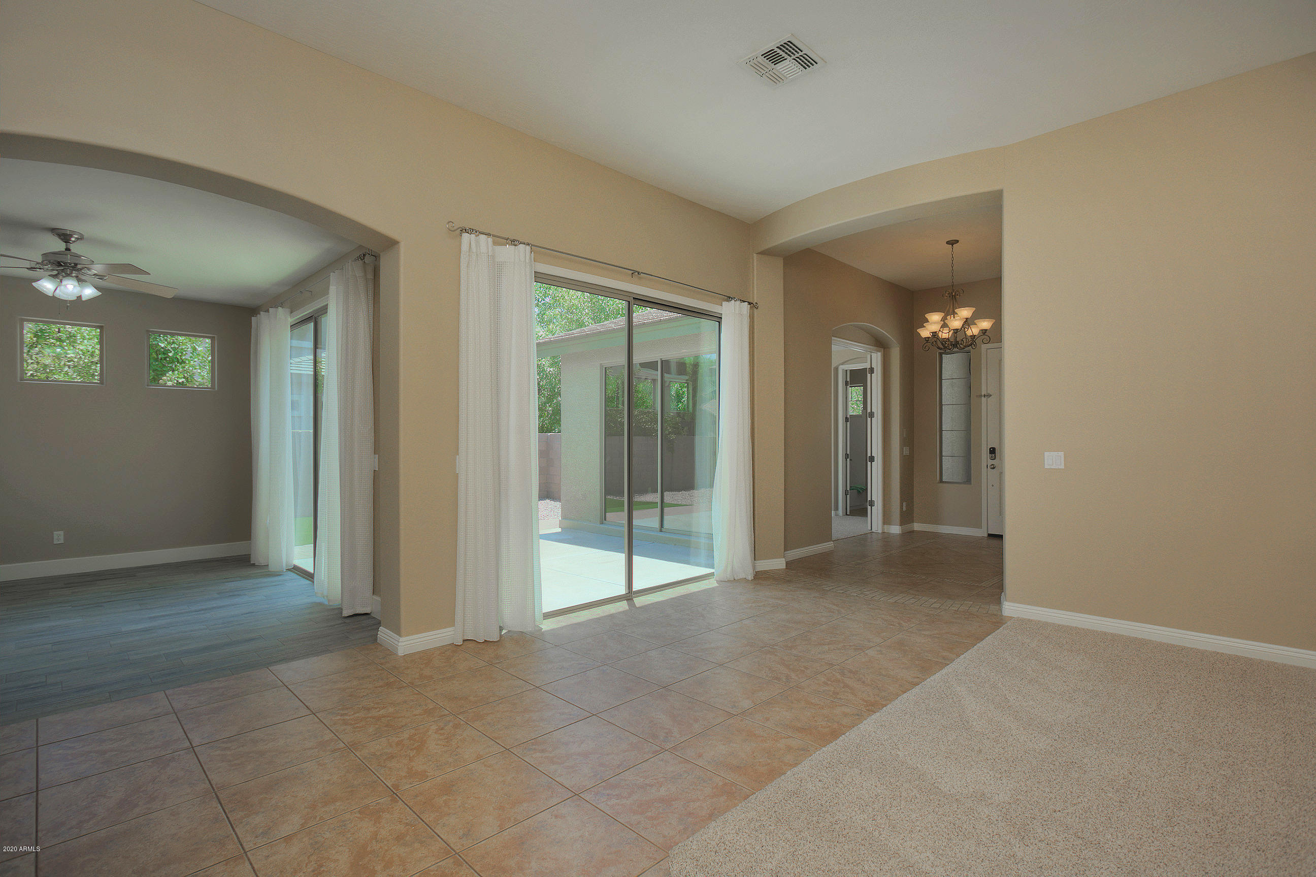 474 East Mary Lane Gilbert, AZ 85295 - Photo 4 of 26 474EMaryLn004
