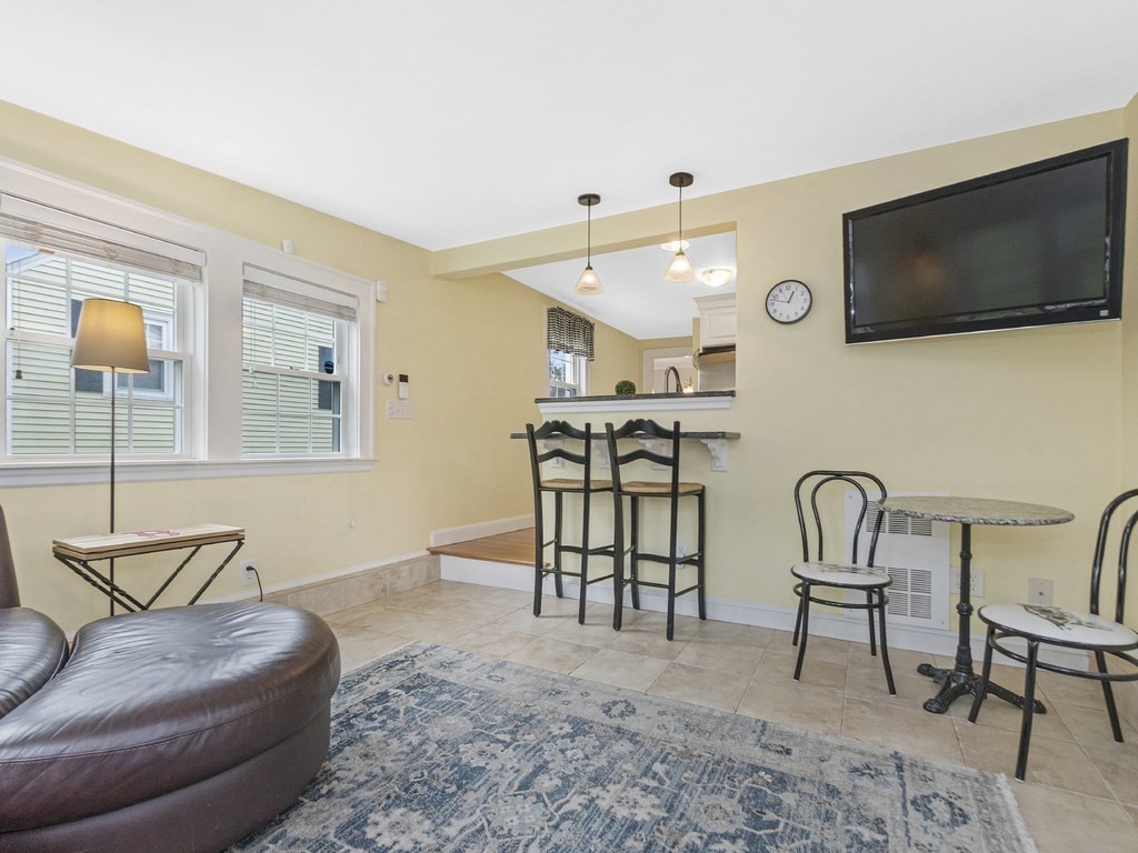 75 Charlotte Road Waltham, MA 02453 - Photo 10 of 33 Gallery Image 10