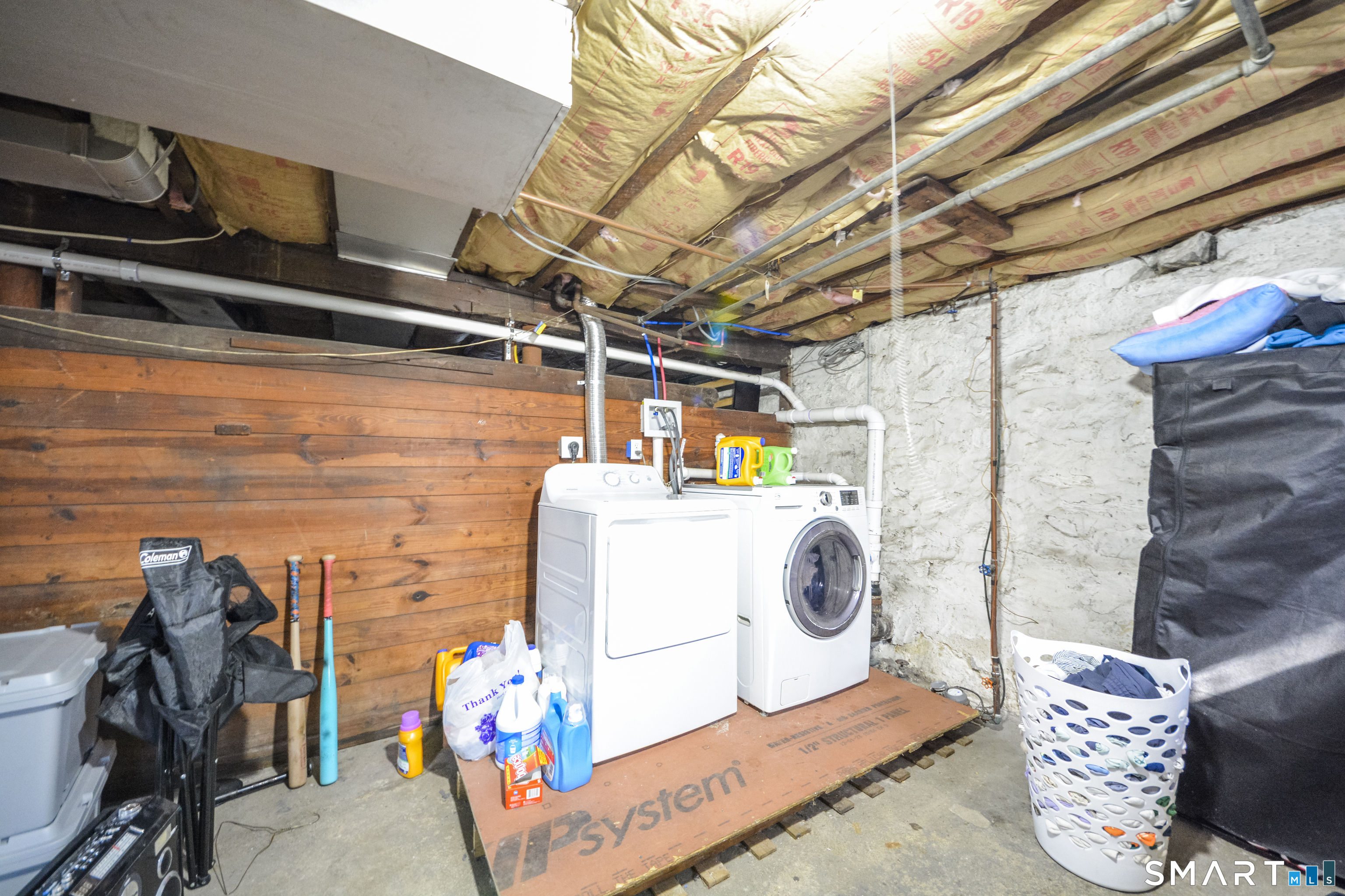 19-21 Ells Street Ansonia, CT 06401 - Photo 12 of 15 a utility room with dryer and washer
