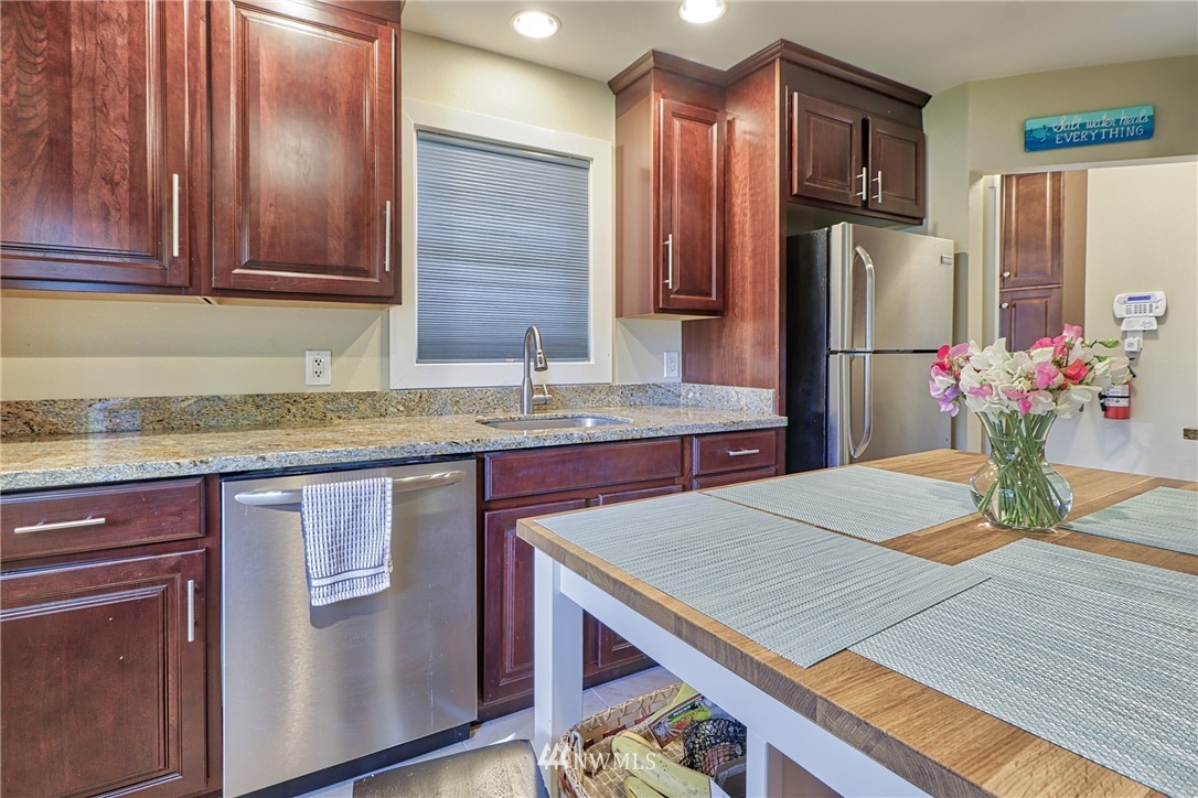 1047 South Rochester Street Tacoma, WA 98465 - Photo 12 of 28 Gallery Image 12