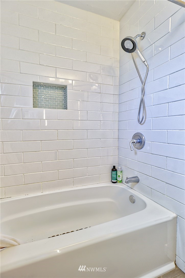 1047 South Rochester Street Tacoma, WA 98465 - Photo 17 of 28 Gallery Image 17