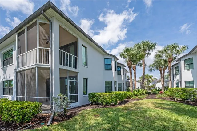 $629,900 | 2408 Ravenna Boulevard, Unit 101, Naples, FL 34109