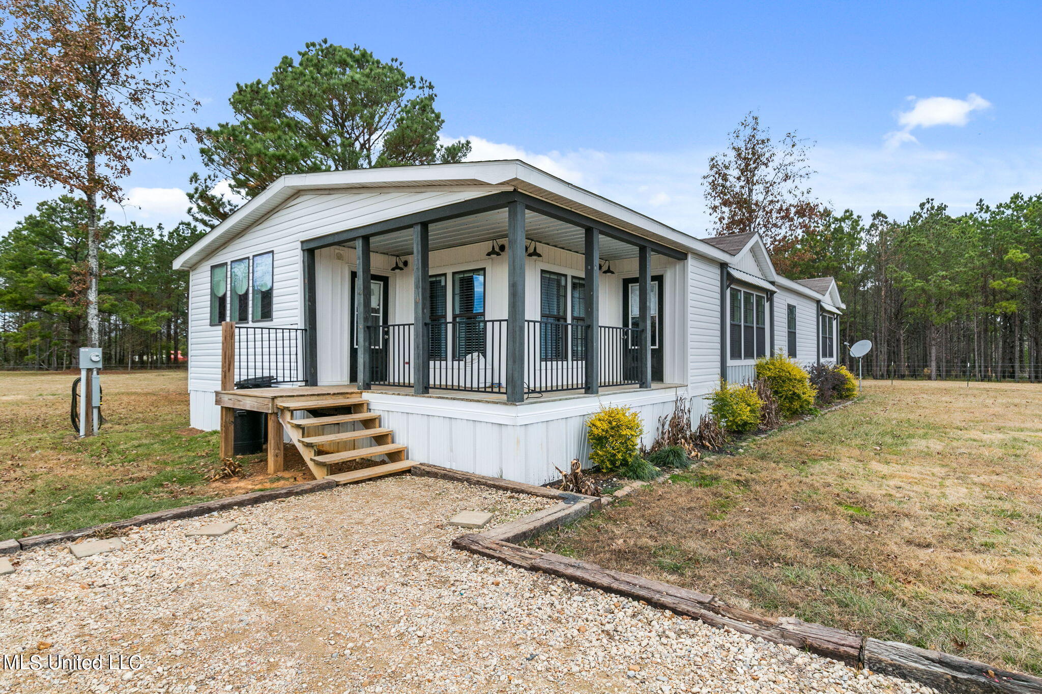 483 Dampeer Road Canton, MS 39046 - Photo 3 of 36 4-web-or-mls-483 Dampere-4