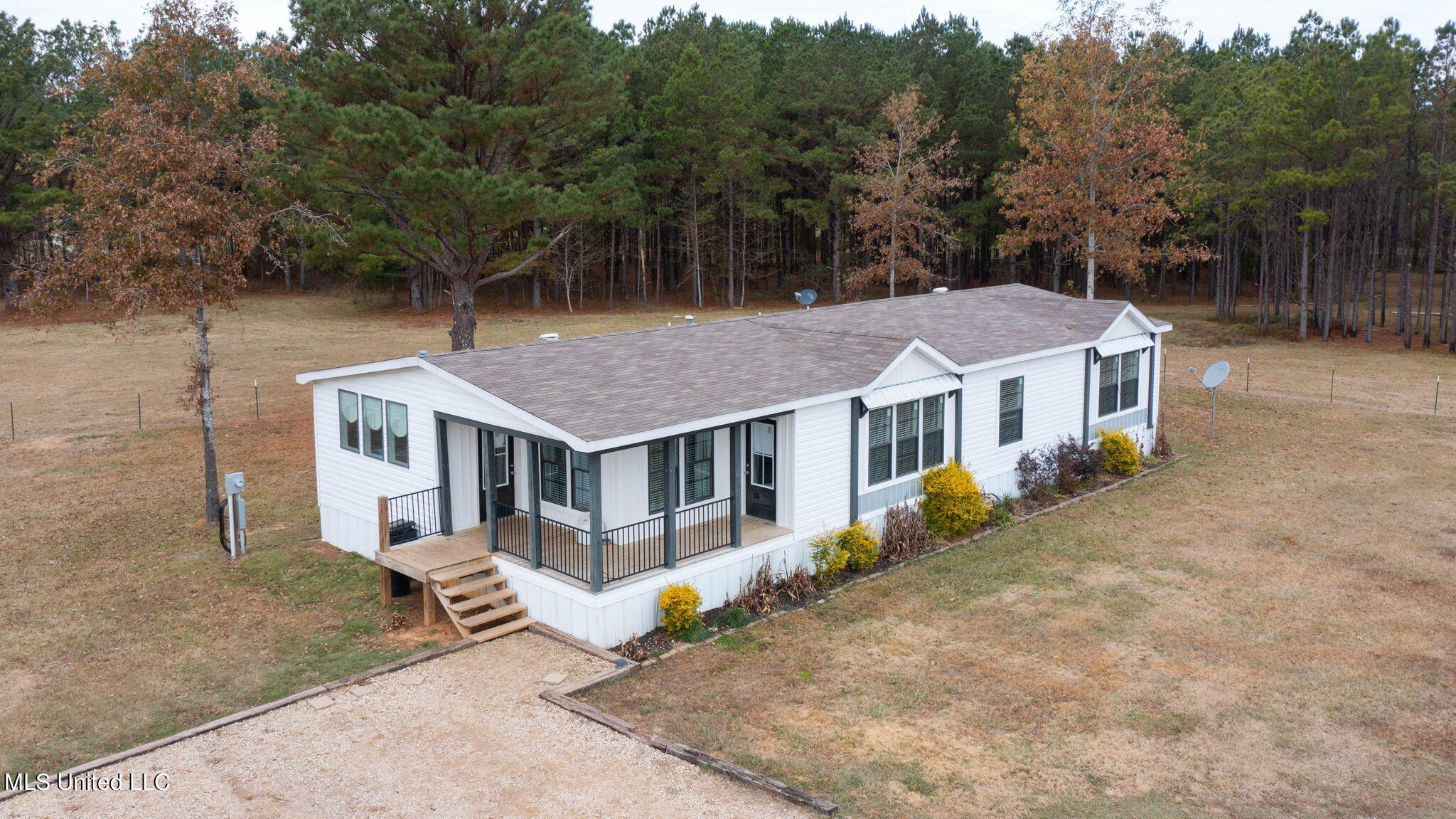 483 Dampeer Road Canton, MS 39046 - Photo 31 of 36 33-web-or-mls-483 Dampere-33