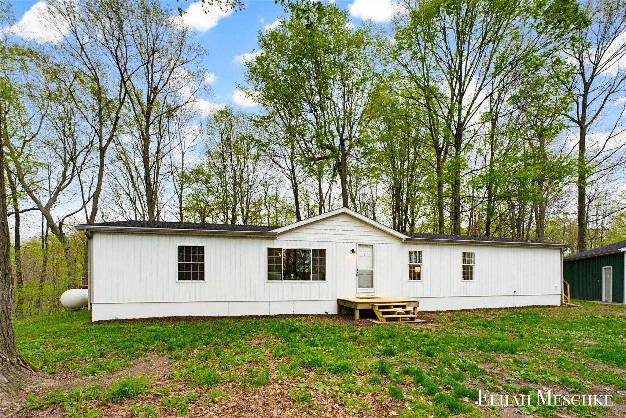 2910 Tobias Road Hastings, MI 49058 - Photo 31 of 42 02-DSC03716