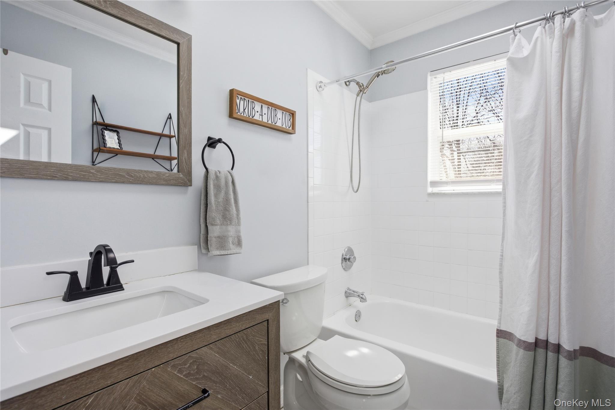 254 40th Street Copiague, NY 11726 - Photo 15 of 19
