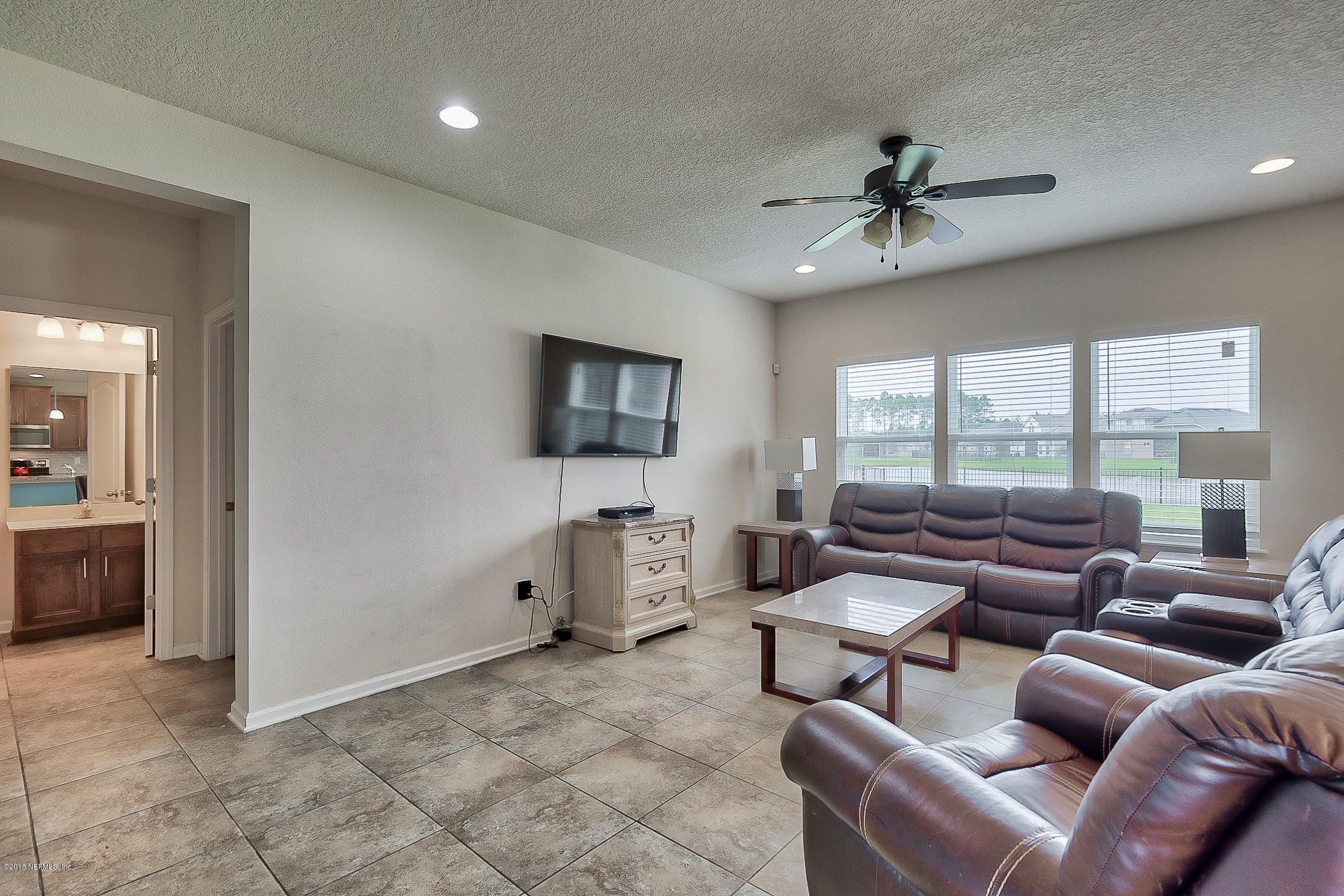 75017 Glen Spring Way Yulee, FL 32097 - Photo 7 of 29 Family Room