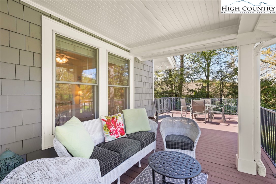 326 Ransom Street Blowing Rock, NC 28605 - Photo 4 of 25 a living room with furniture and a window