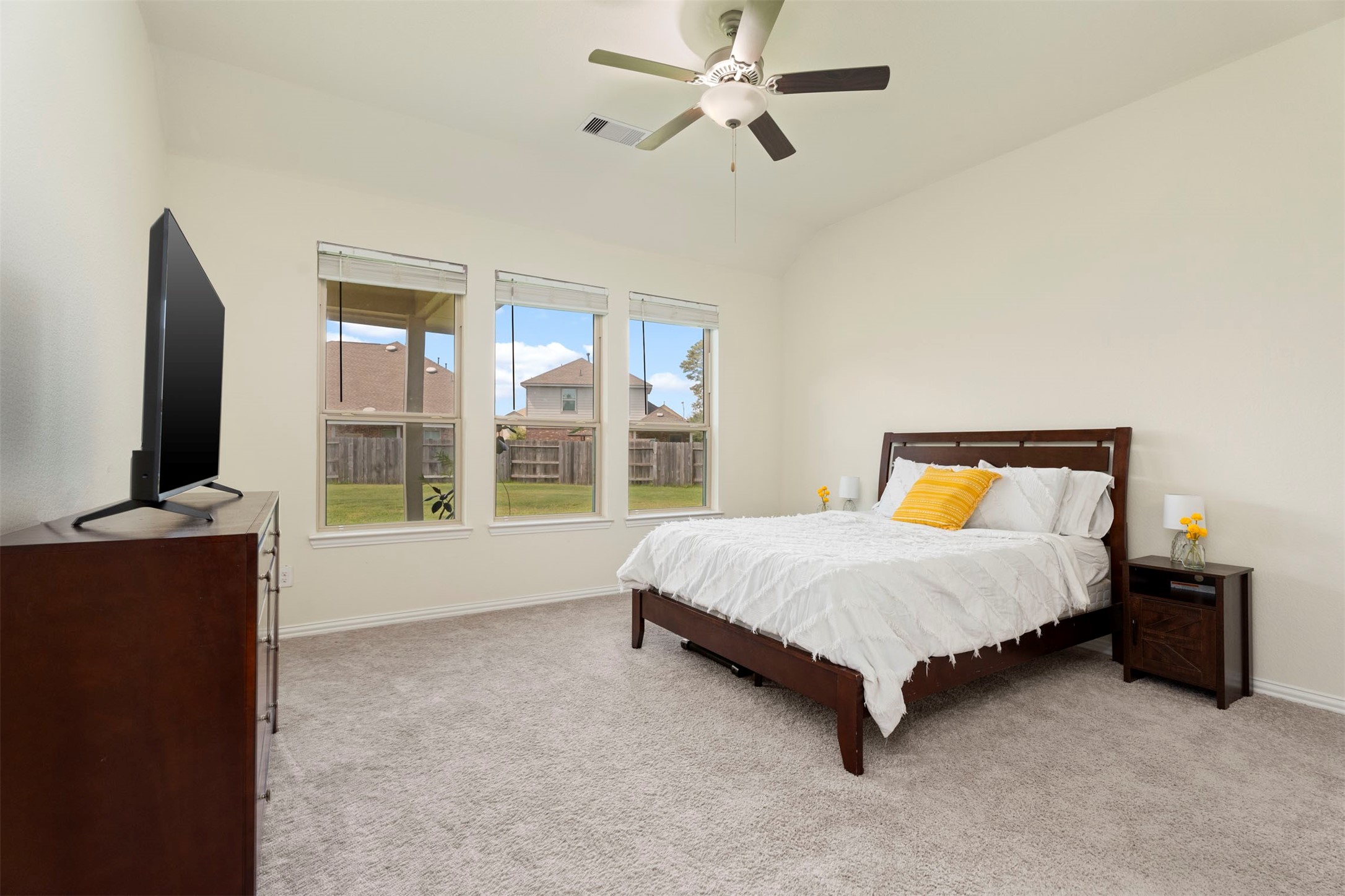 4710 Walnut Willow Ct Spring Spring, TX 77386 - Photo 16 of 42 Primary bedroom