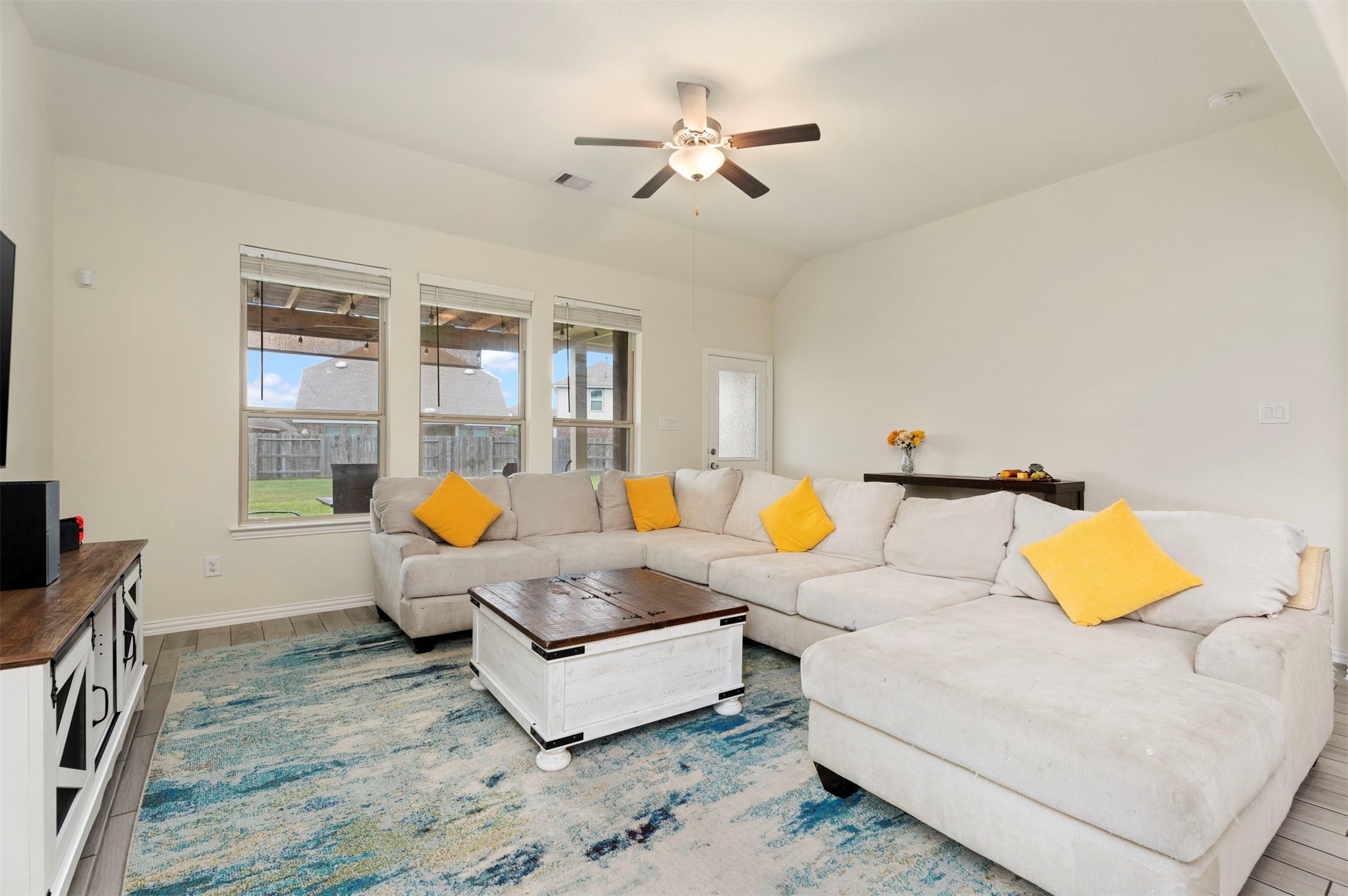 4710 Walnut Willow Ct Spring Spring, TX 77386 - Photo 9 of 42 Family room