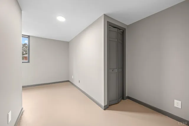 a view of empty room