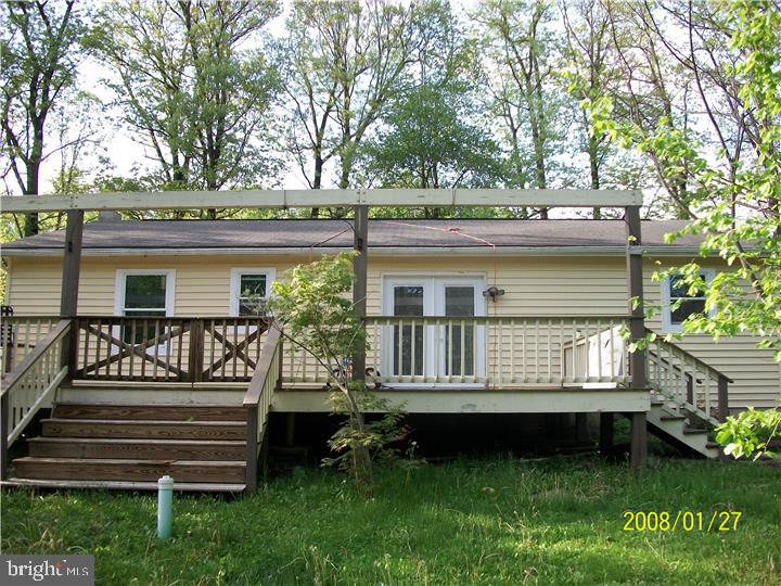4402 Cemetery Road Parkesburg, PA 19365 - Photo 3 of 14 Deck