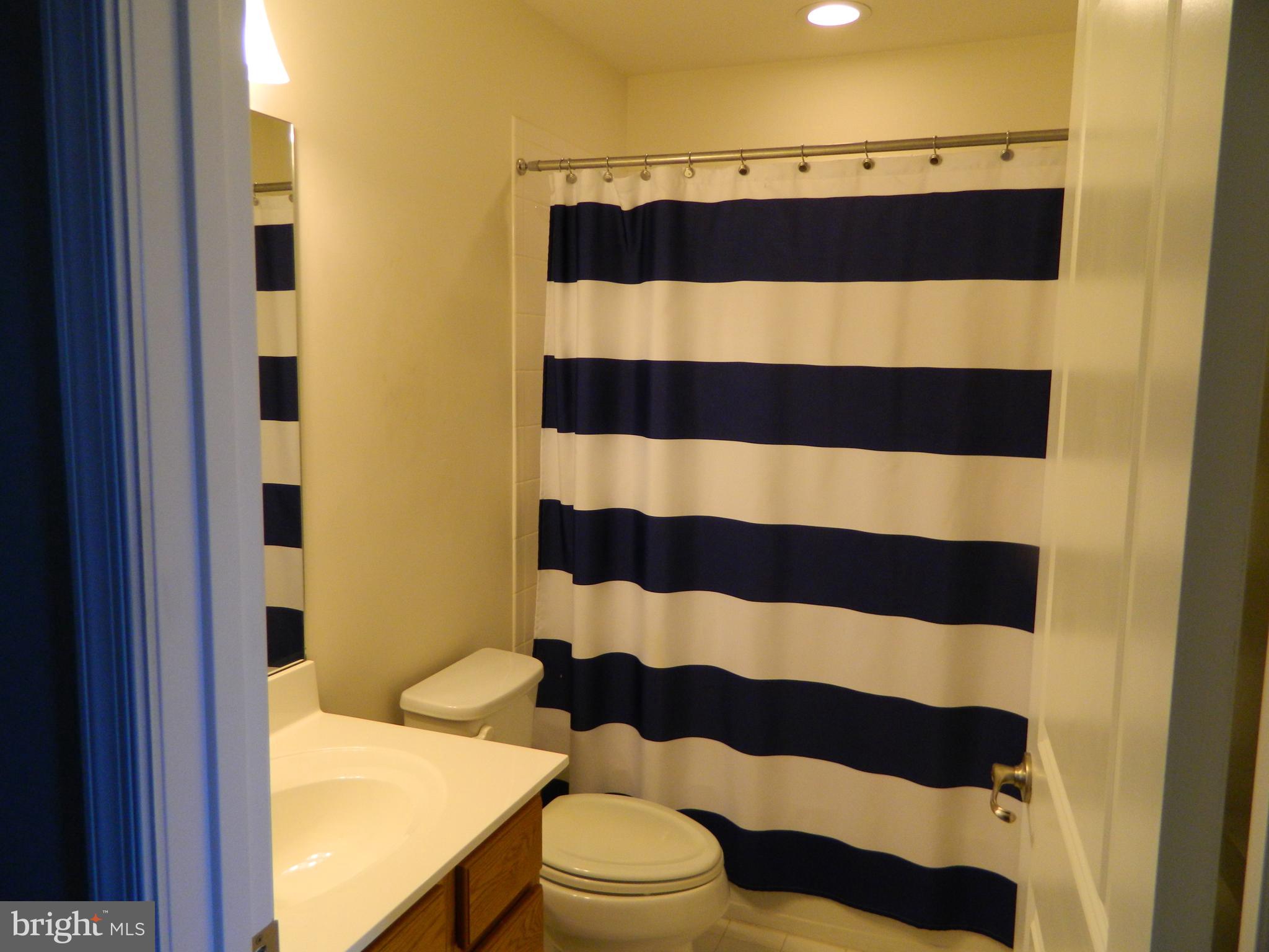 1043 Regency Place Sewell, NJ 08080 - Photo 16 of 22 Second Full Bathroom