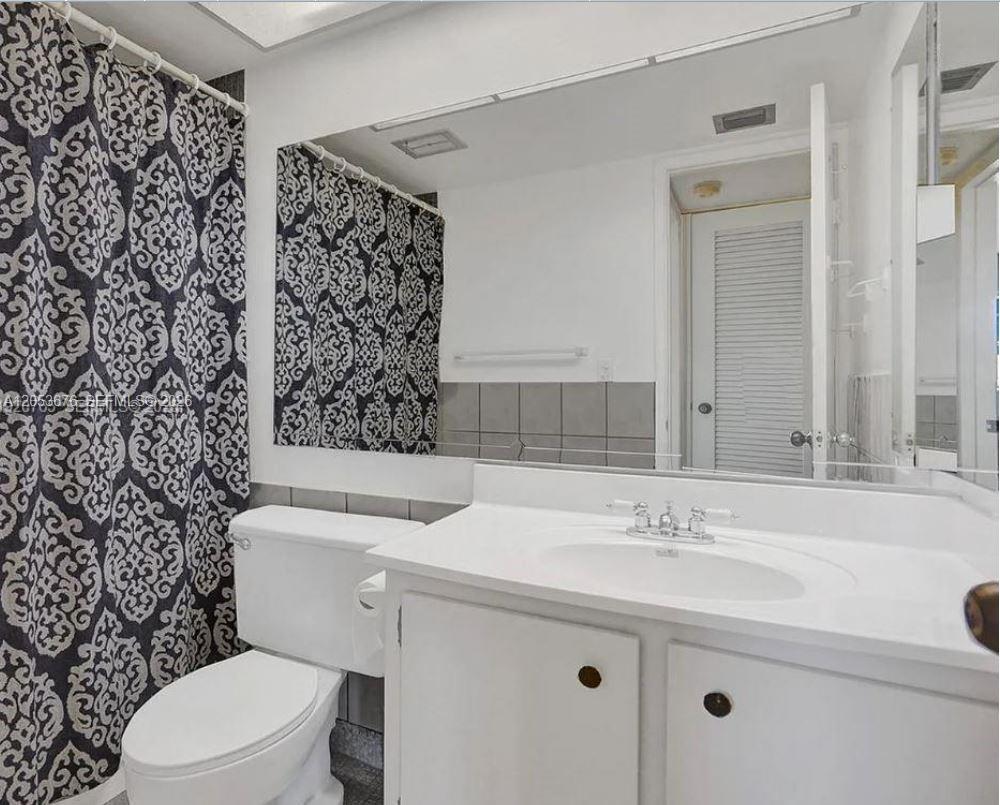 4047 Northwest 16th Street, Unit 403 Lauderhill, FL 33313 - Photo 5 of 25