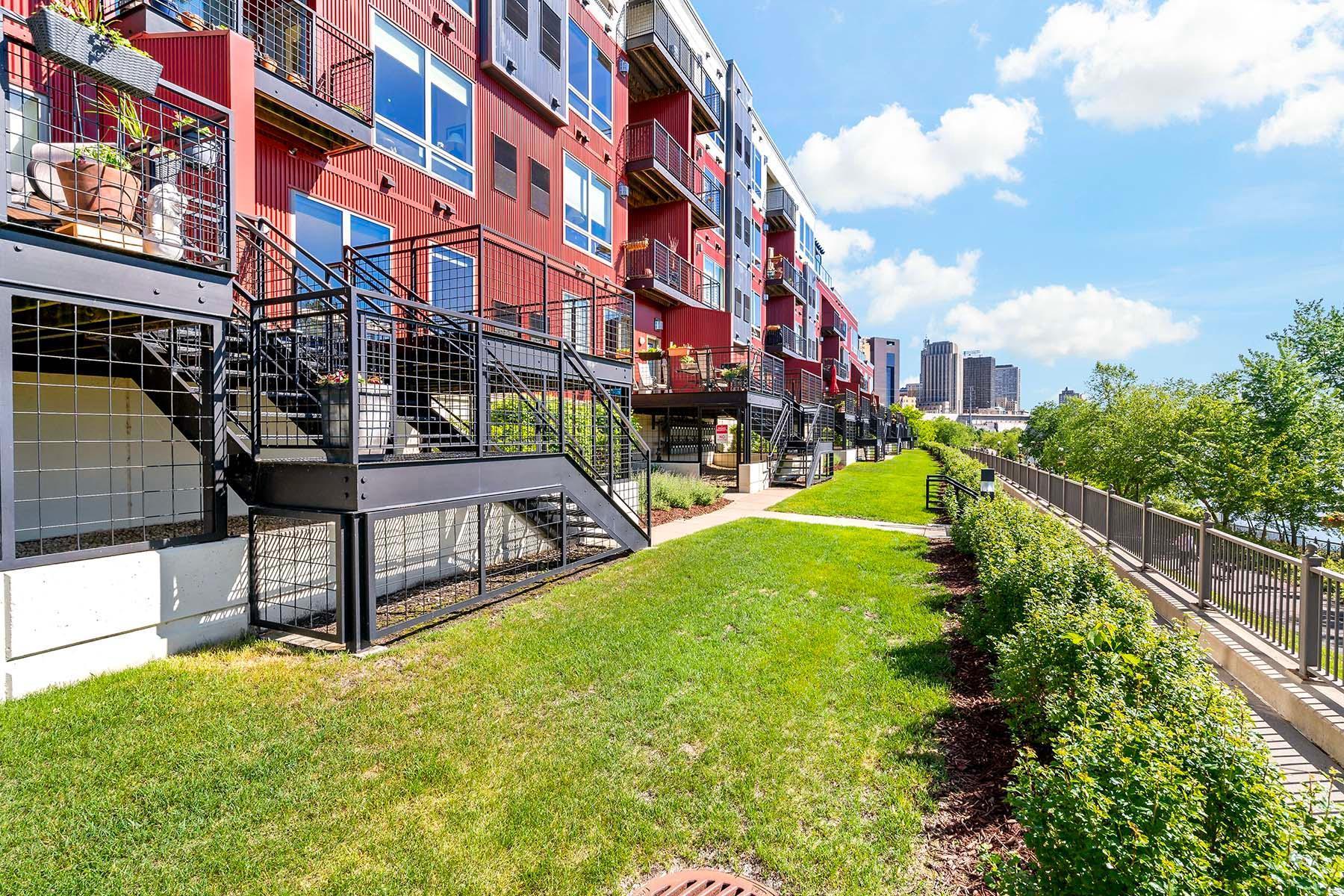 240 Spring Street, Unit 211 St. Paul, MN 55102 - Photo 37 of 43 Gallery Image 37
