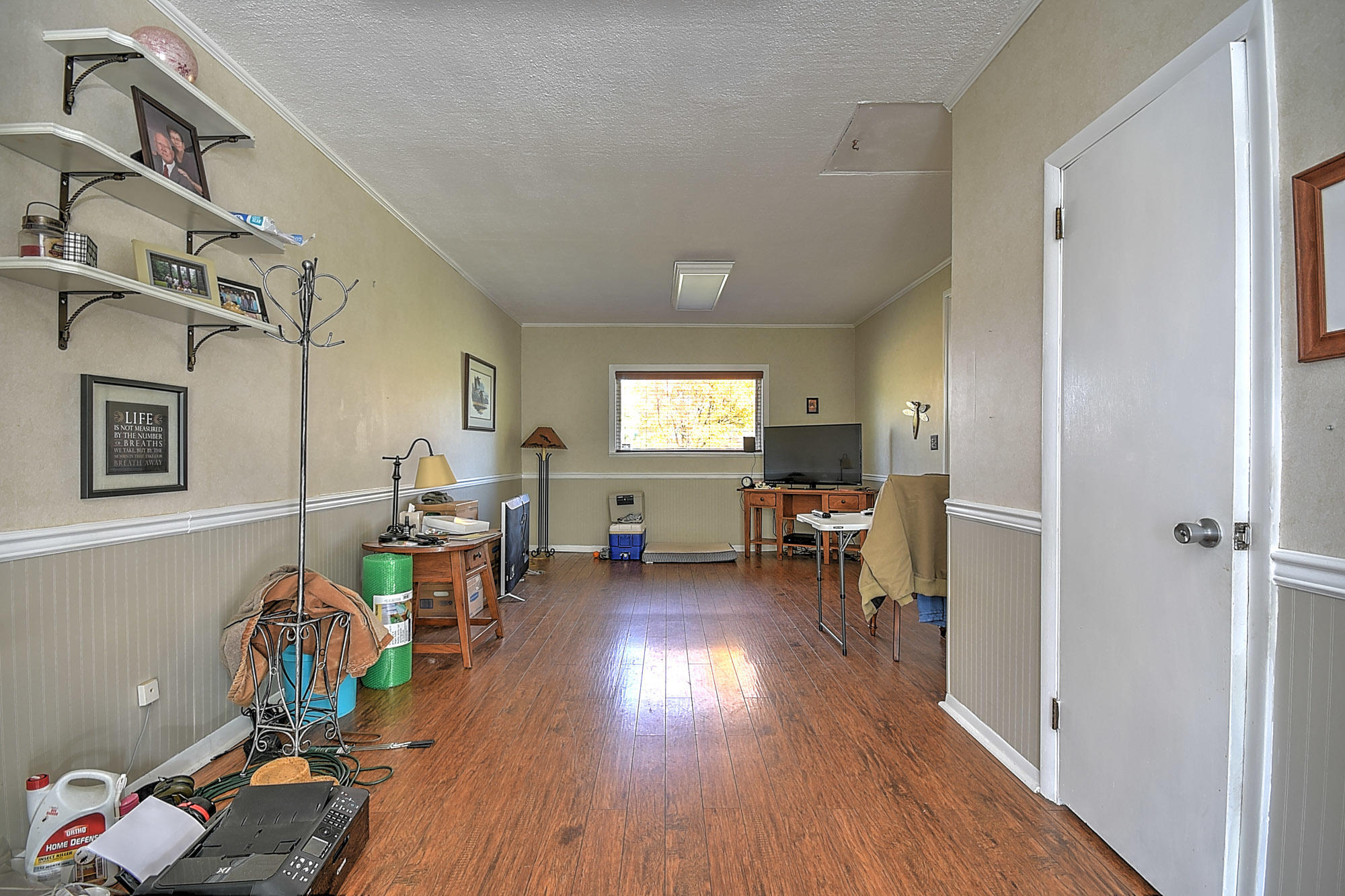 2037 Pendragon Road Kingsport, TN 37660 - Photo 11 of 30 Pendragon-15