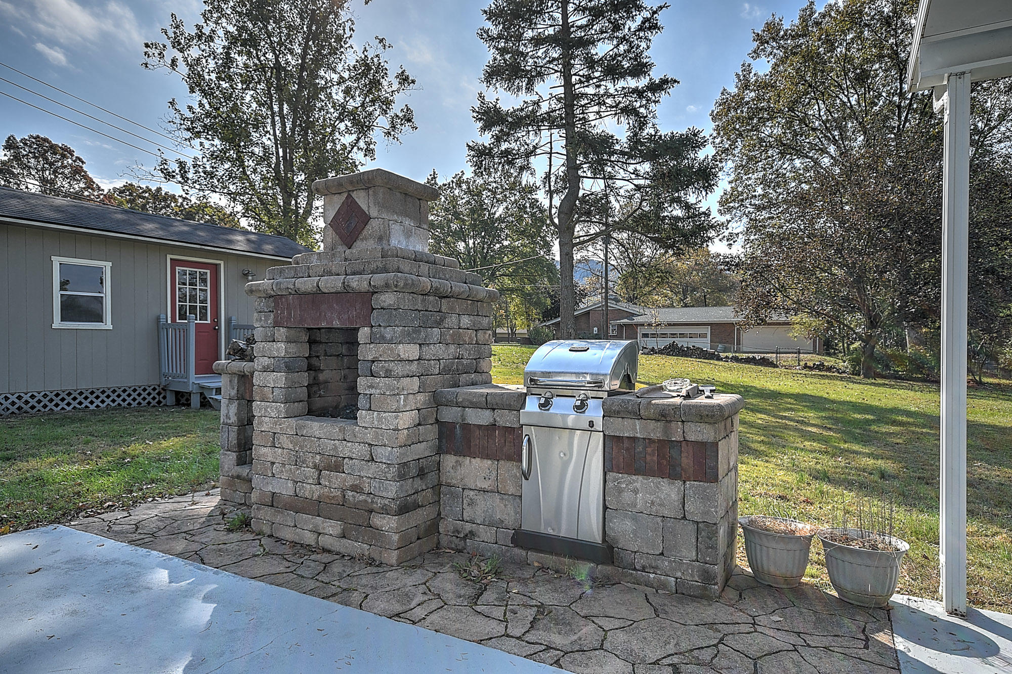 2037 Pendragon Road Kingsport, TN 37660 - Photo 23 of 30 Pendragon-26