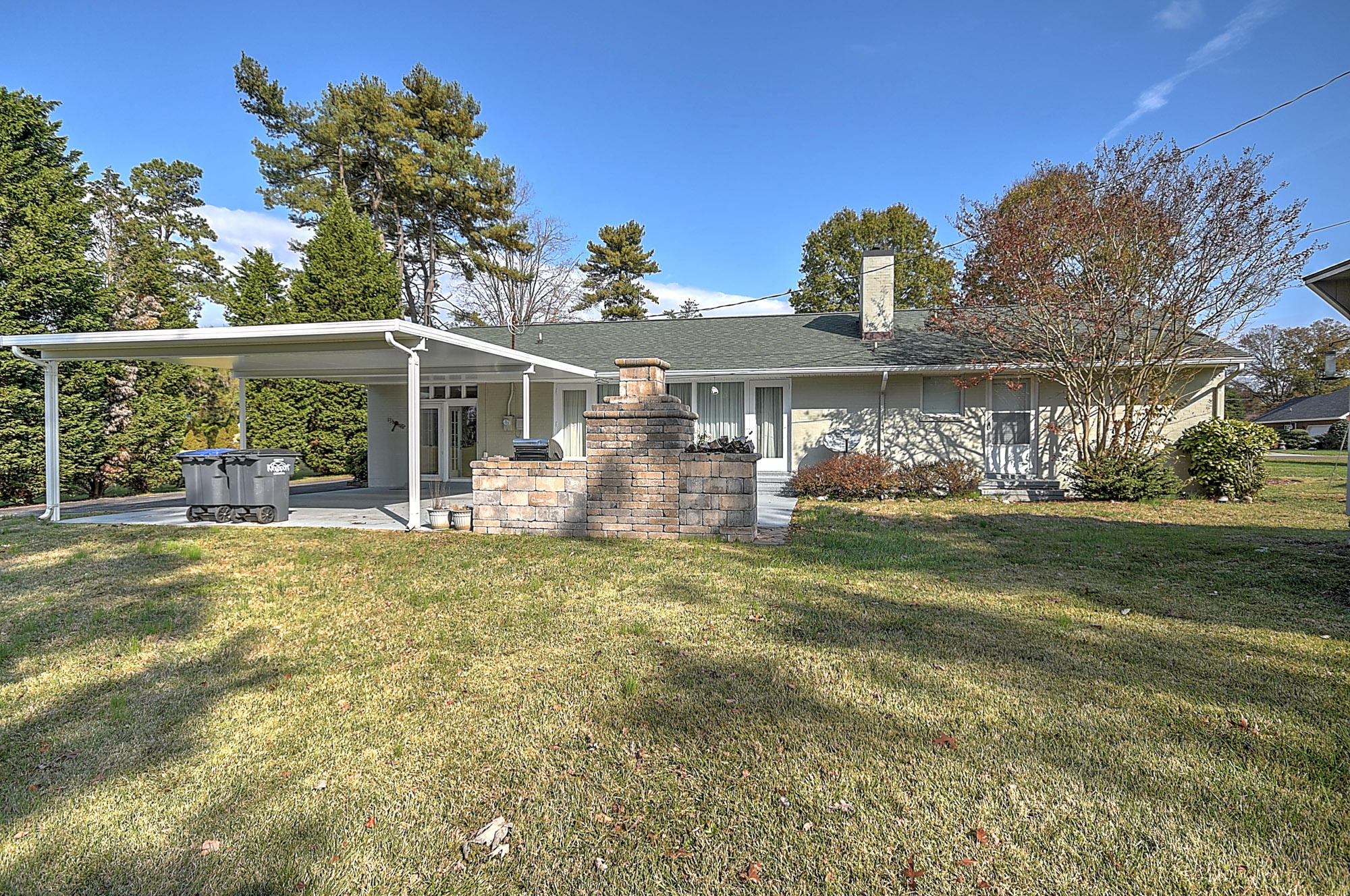 2037 Pendragon Road Kingsport, TN 37660 - Photo 26 of 30 Pendragon-29