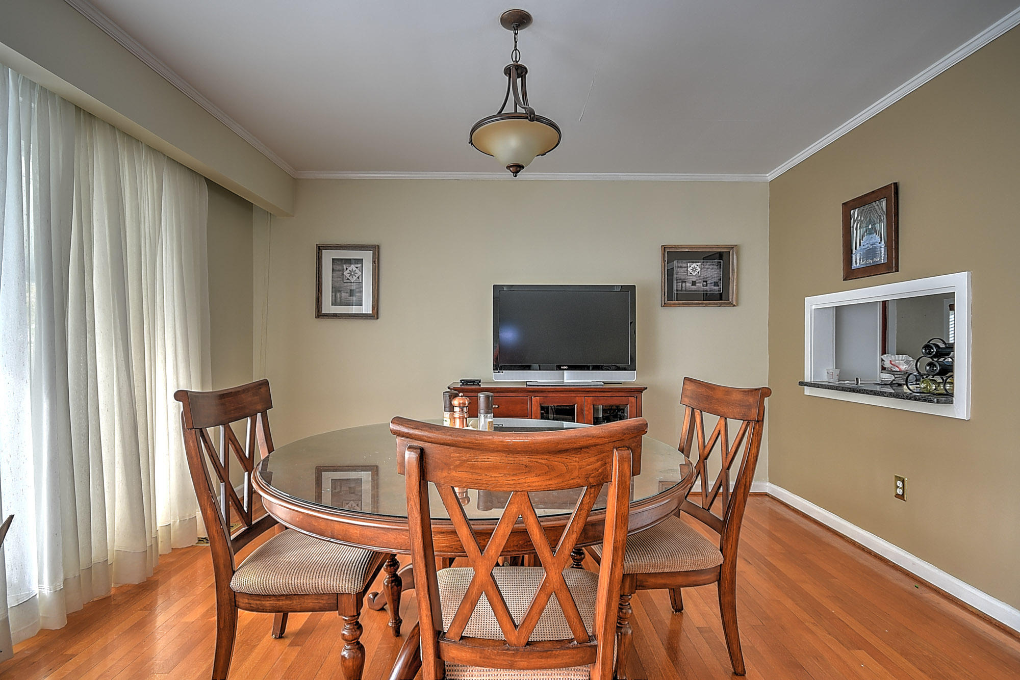 2037 Pendragon Road Kingsport, TN 37660 - Photo 7 of 30 Pendragon-9