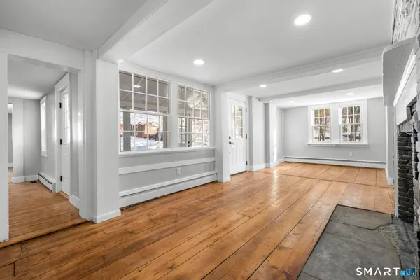 $659,000 | 712 Main Street, Glastonbury, CT 06073