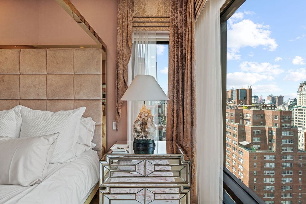 200 East 21st Street, Unit 19A Manhattan, NY 10010 - Photo 8 of 22