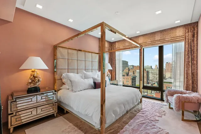 $4,995,000 | 200 East 21st Street, Unit 19A | Gramercy