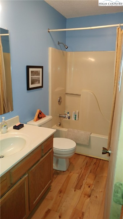 1012 Charter Hills Road Beech Mountain, NC 28604 - Photo 4 of 18 Gallery Image 4