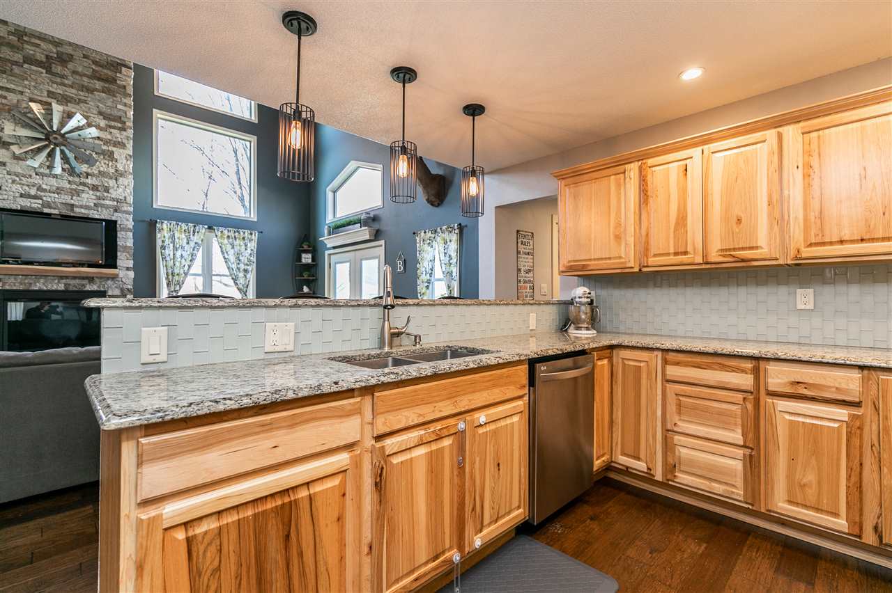1535 Plainview Road Ely, IA 52227 - Photo 11 of 49 Gallery Image 11