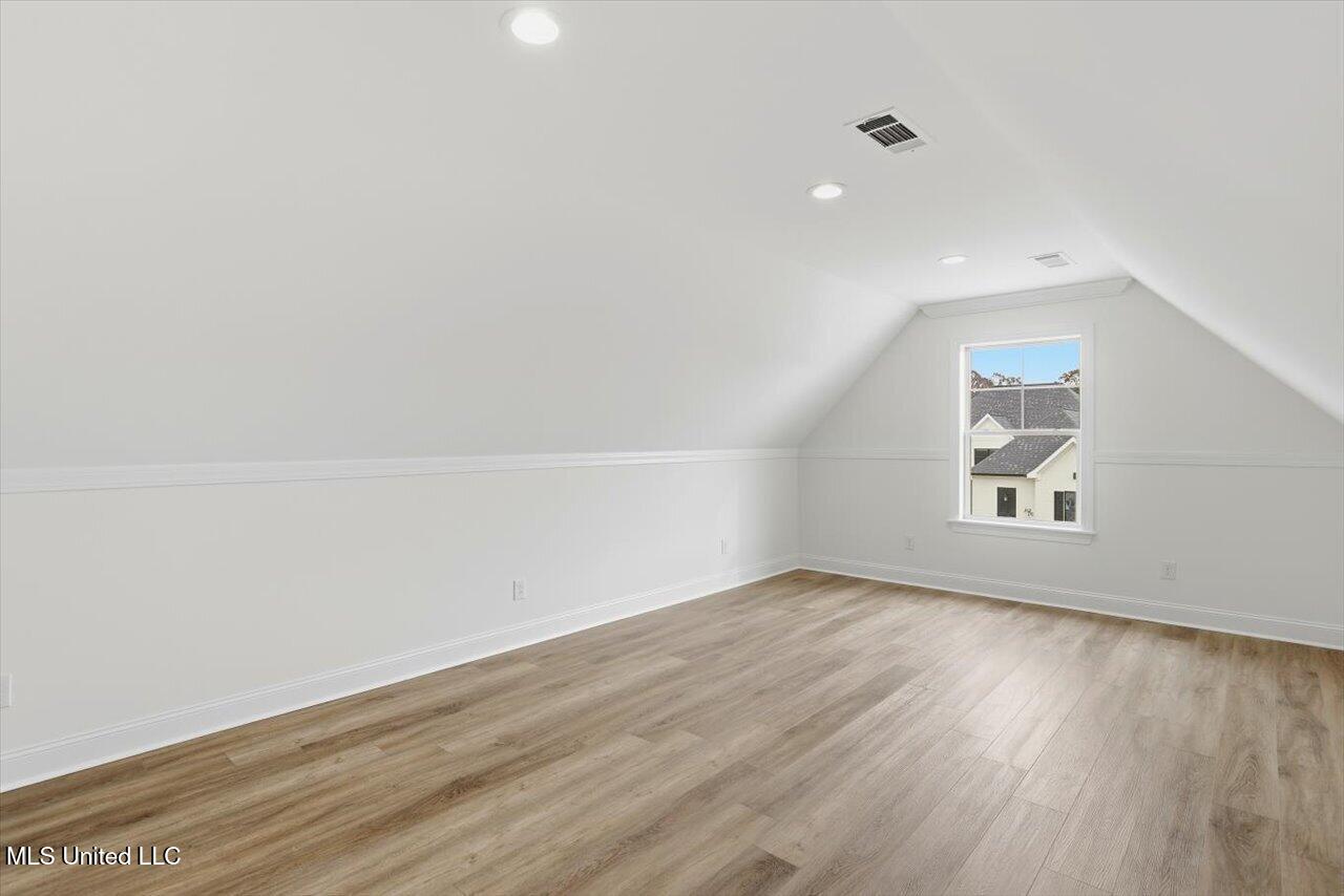 201 Bronson Bend Flowood, MS 39232 - Photo 29 of 36 28-201 Bronson Bnd _ Home Tours MS