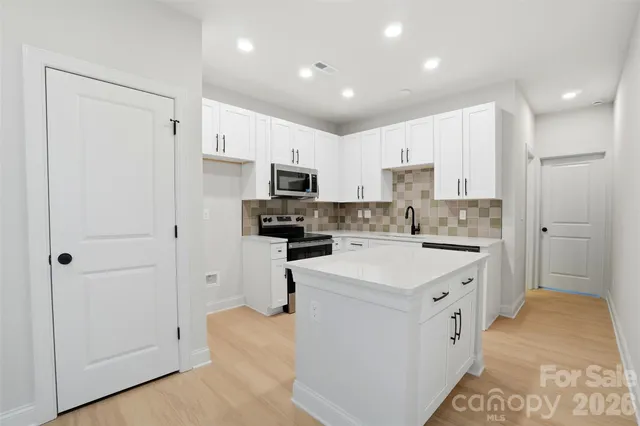 $625,000 | 4500-4502 West Tyvola Road, Charlotte, NC 28208