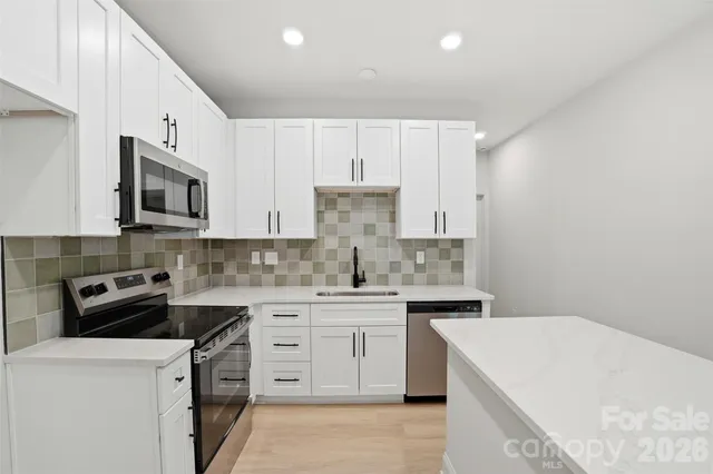 $625,000 | 4500-4502 West Tyvola Road, Charlotte, NC 28208