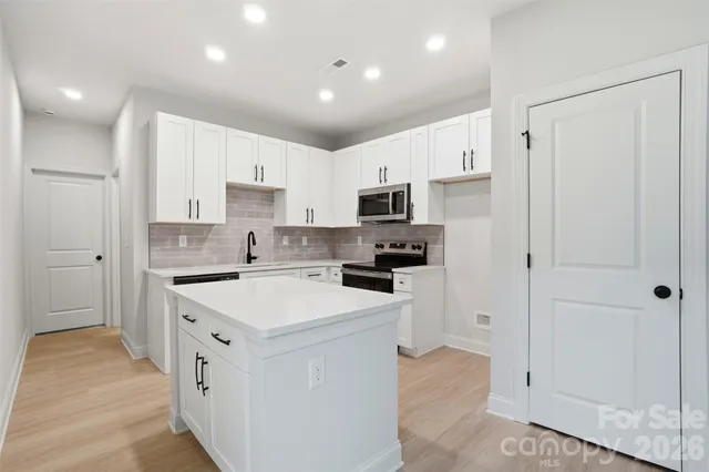 $625,000 | 4500-4502 West Tyvola Road, Charlotte, NC 28208