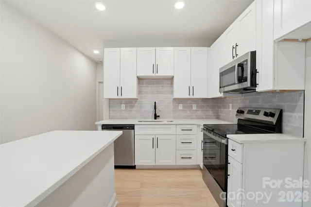 $625,000 | 4500-4502 West Tyvola Road, Charlotte, NC 28208